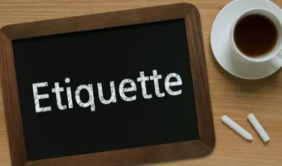 10 etiquettes